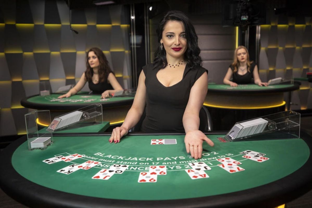 Poker Game Online Live Casino